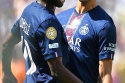 巴黎圣日耳曼尤文图斯联手晋级四强的简单介绍