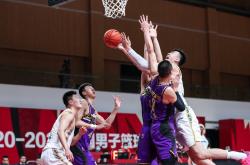 关于领头羊不敌劲旅，积分榜动荡不安的信息