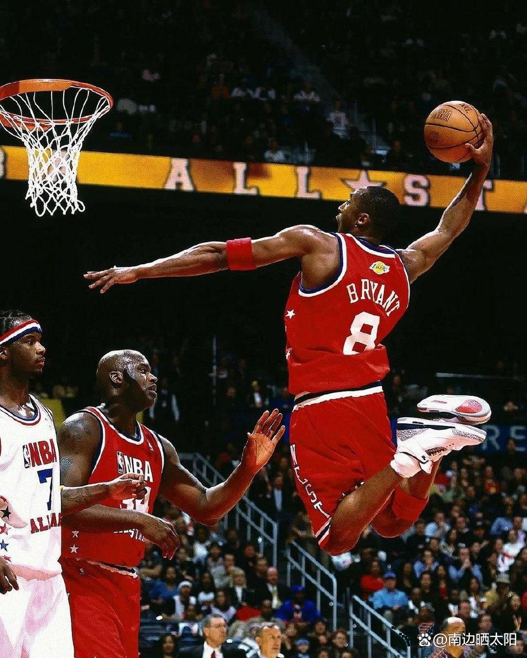 经典篮球对抗,球员尽展绝技 经典篮球对抗,球员尽展绝技