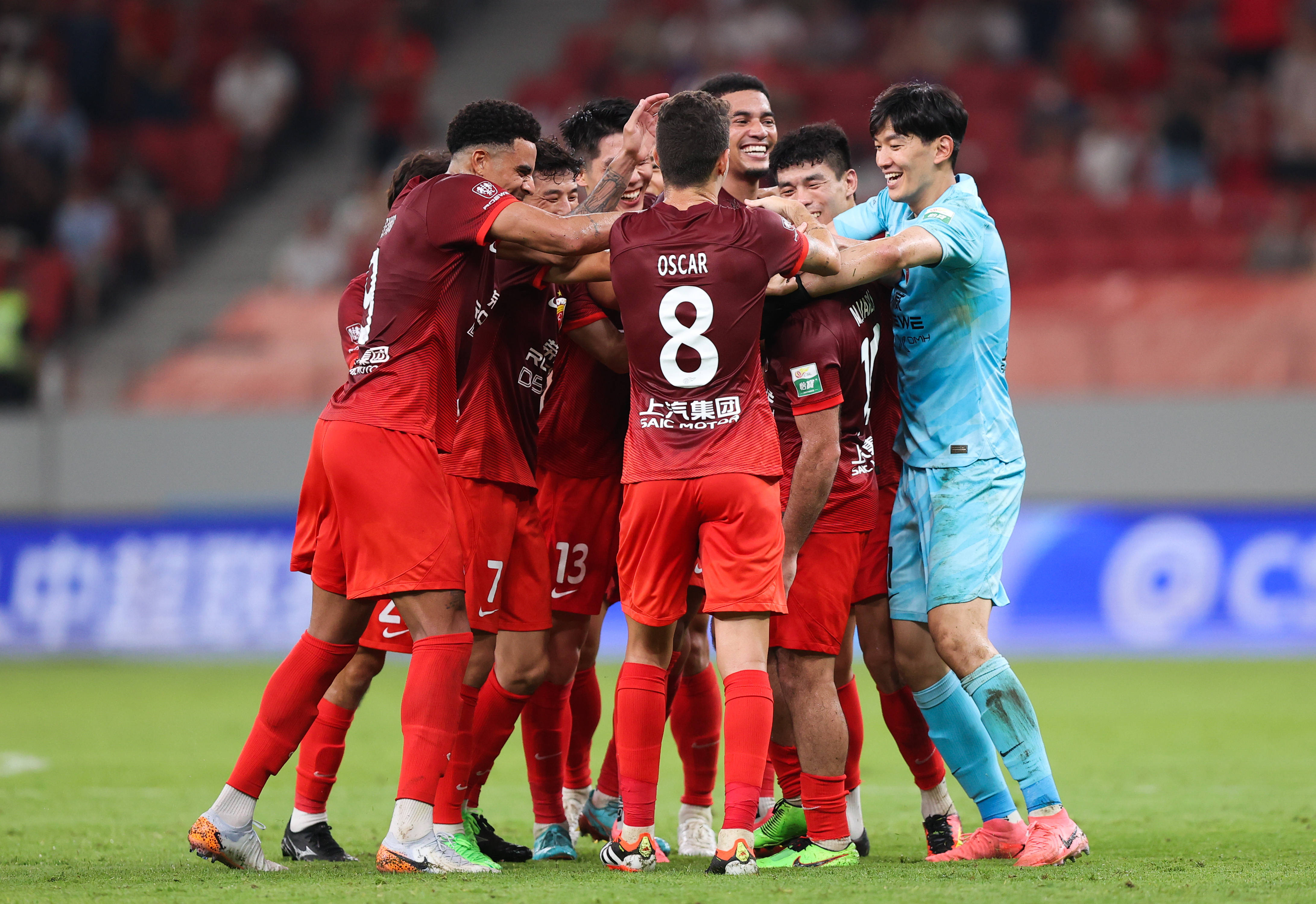 中超球队投入新赛季准备,连续备战比赛 中超球队投入新赛季准备,连续备战比赛