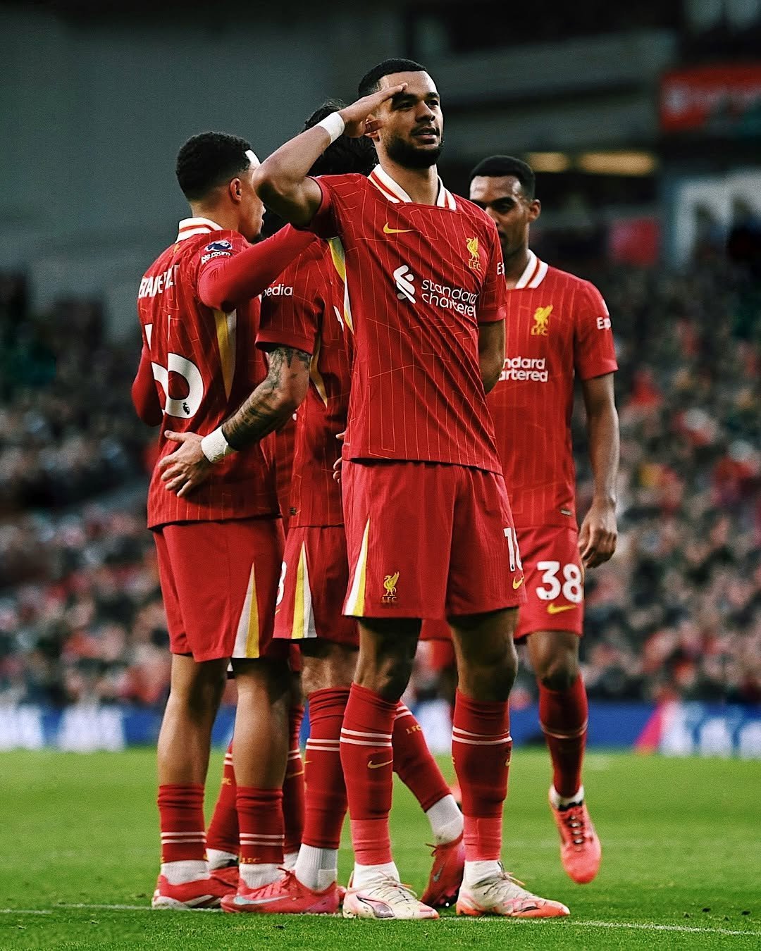 包含战火即将燃烧,球员情绪高涨的词条 包含战火即将燃烧,球员情绪高涨的词条