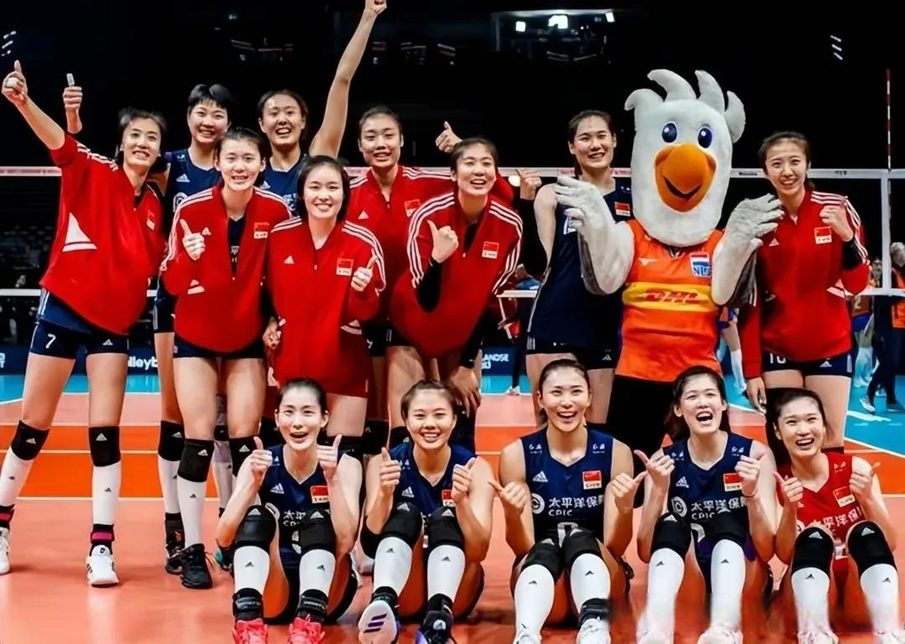 荷兰女子篮球队势不可挡，喜获金牌