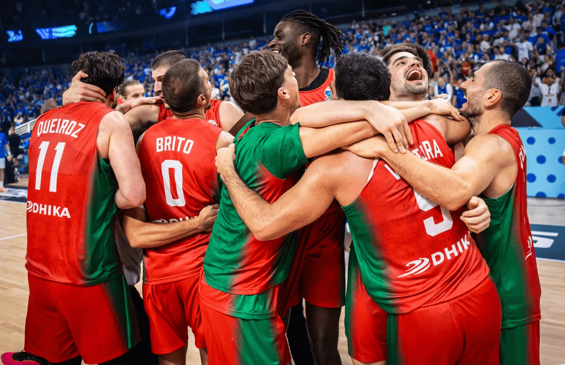 篮球大赛马上要开始,各国队伍全力备战 篮球大赛马上要开始,各国队伍全力备战